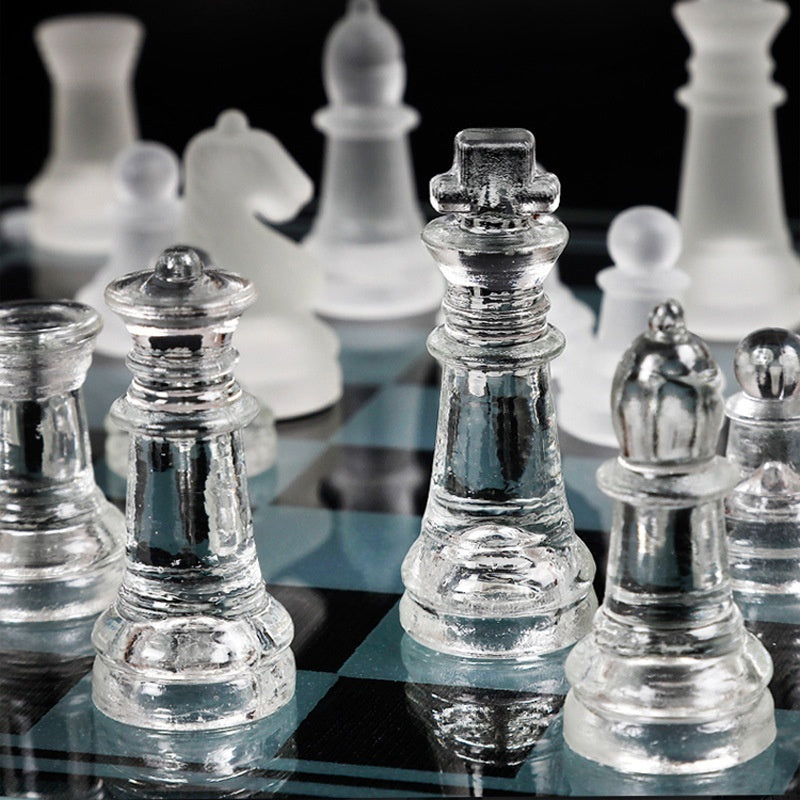 Jeu d’échecs en verre